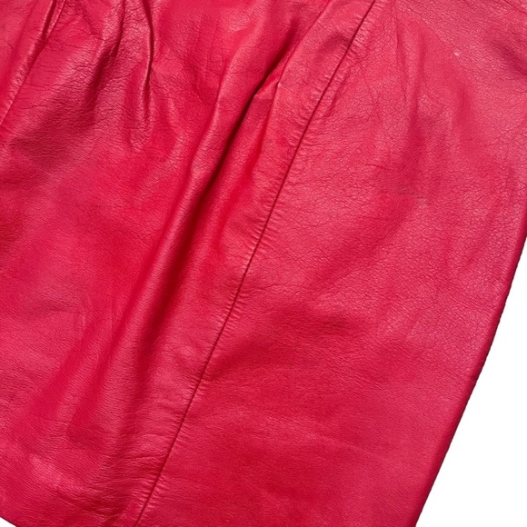 Women’s Cherry Red Mini Skirt Vintage Chia Leather Size 4 EUC - Picture 4 of 6